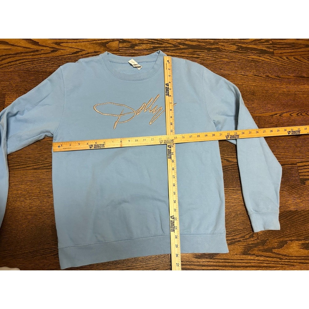 Dollywood Tennessee Dolly Parton Blue Crewneck Sweatshirt Size Medium - Picture 3 of 7
